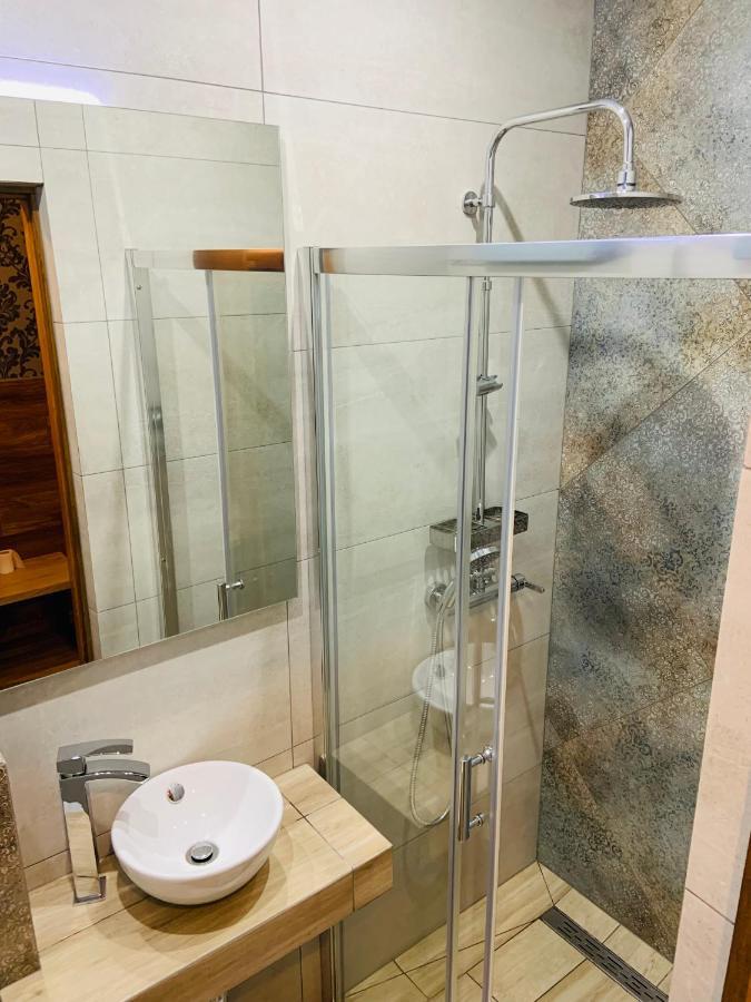 A&P Motel Миколув Экстерьер фото