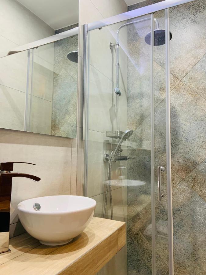 A&P Motel Миколув Экстерьер фото