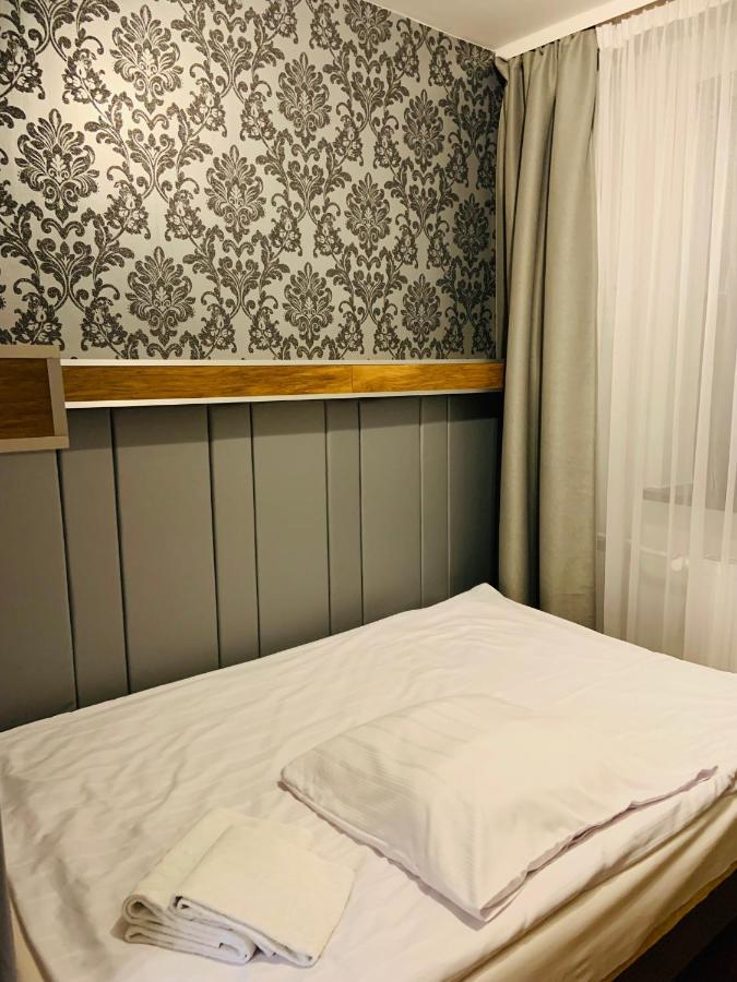 A&P Motel Миколув Экстерьер фото