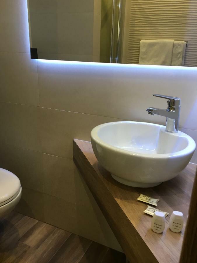 A&P Motel Миколув Экстерьер фото